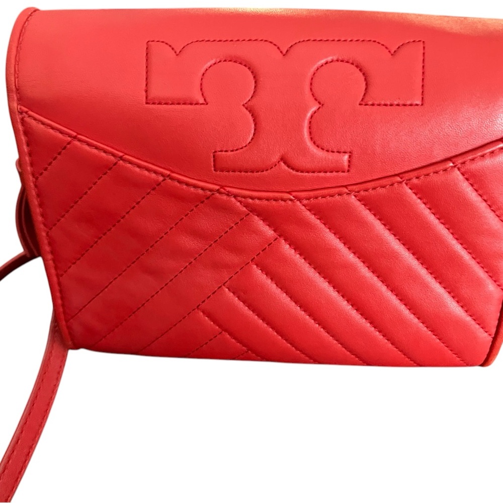 Tory Burch Red Geometric Quilted Crossbody - Picture 2 of 7